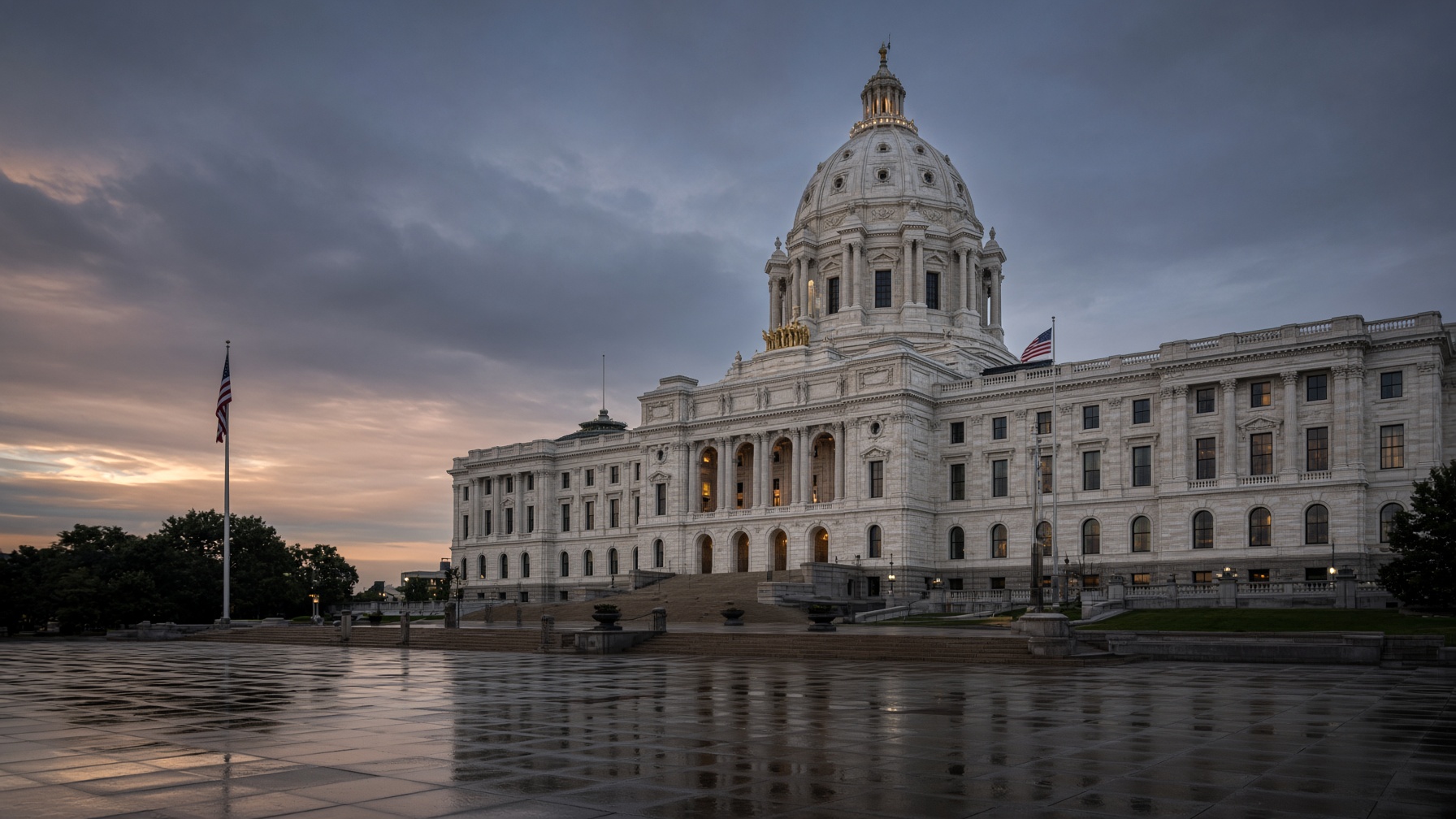 Minnesota State Capitol in Saint Paul at dusk